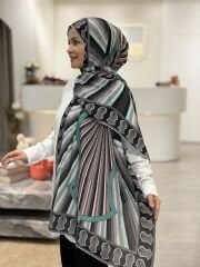 İMANNOOR SEVGİLİ'NİN AYAK İZİ İPEK ŞAL