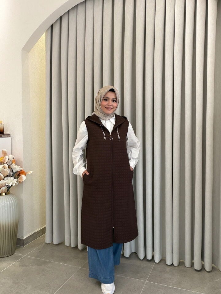 KADO KAPİTONE YELEK KAHVERENGİ
