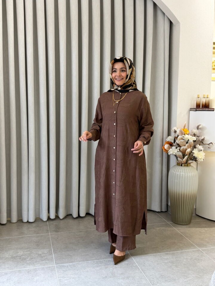 KADO DESENLİ PAMUK TENCEL PANTALONLU TAKIM KAHVERENGİ