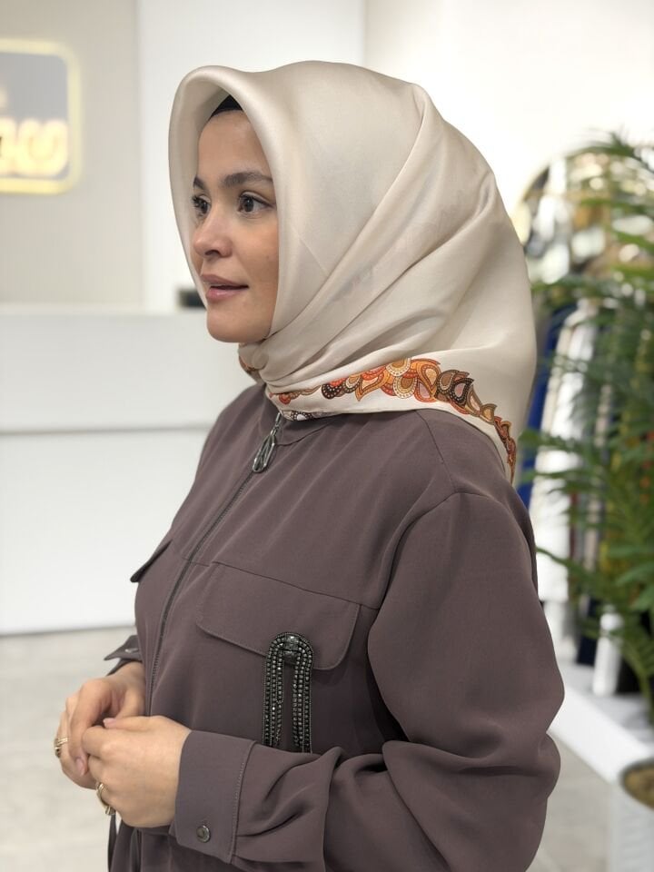 LA BOUTİQUE SURA İPEK EŞARP