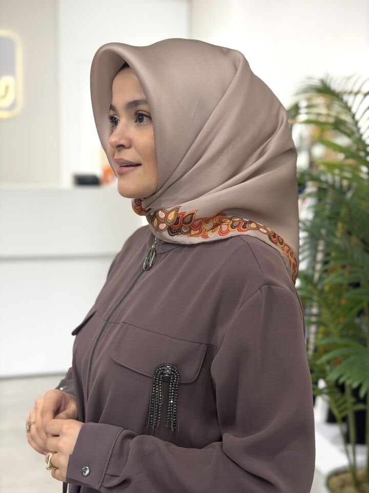 LA BOUTİQUE SURA İPEK EŞARP