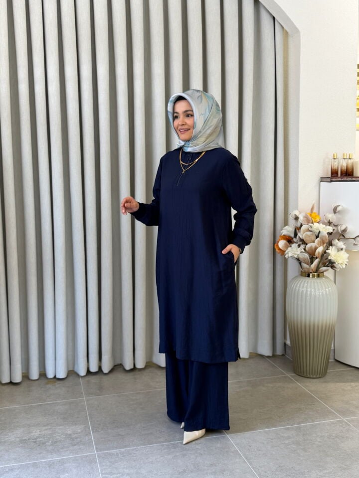 ARMİNE TREND ÇİLEK KUMAŞ TAM BOY TUNİK LACİVERT