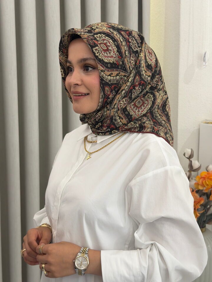 YAZ/GÜZ SERİSİ EŞARP