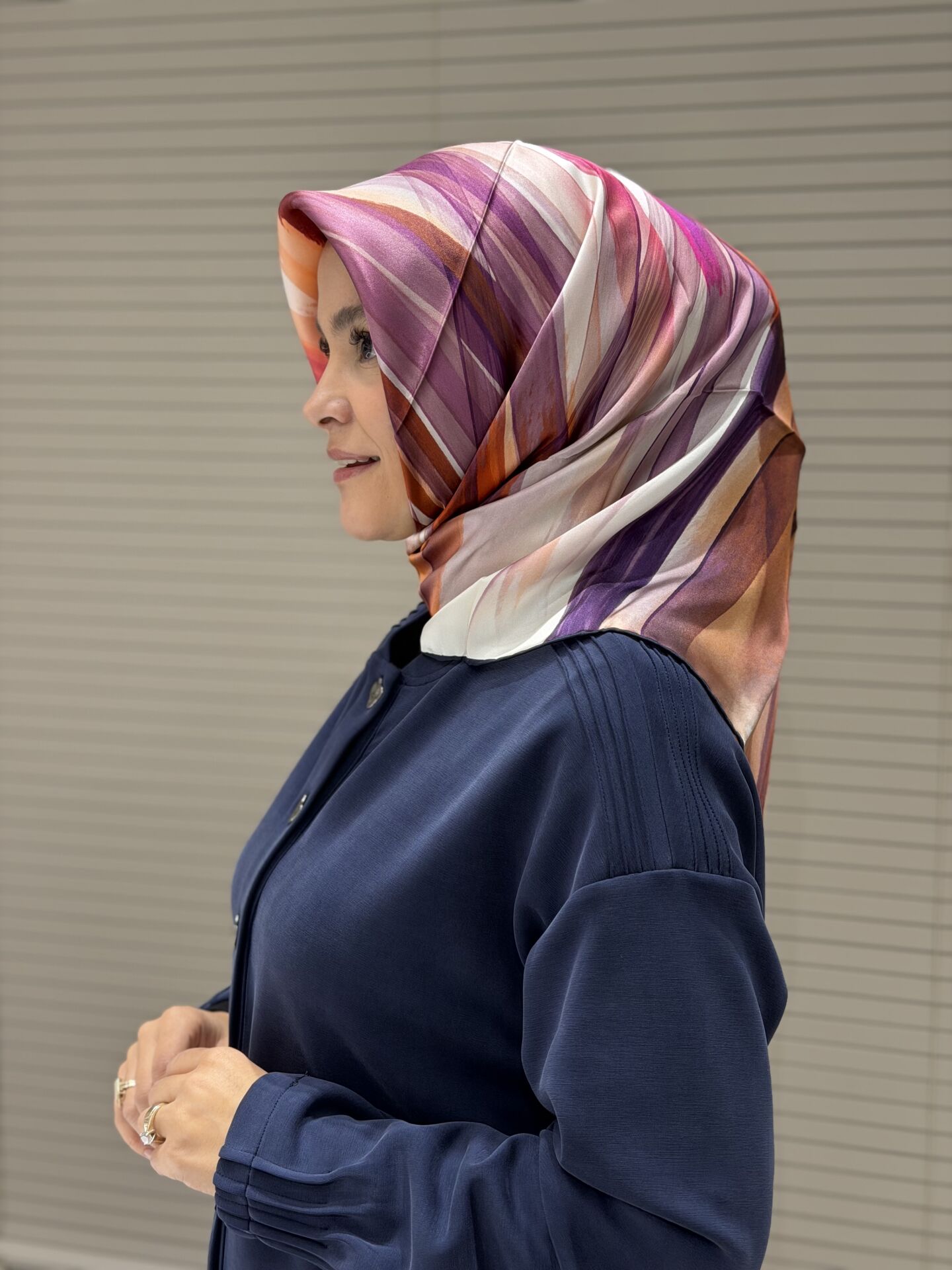 LA BOUTİQUE SURA  İPEK EŞARP