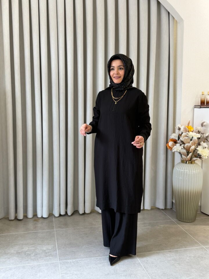 ARMİNE TREND ÇİLEK KUMAŞ TAM BOY TUNİK SİYAH