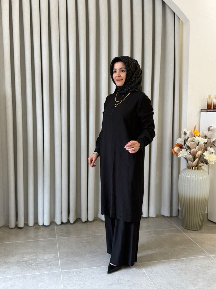 ARMİNE TREND ÇİLEK KUMAŞ TAM BOY TUNİK SİYAH