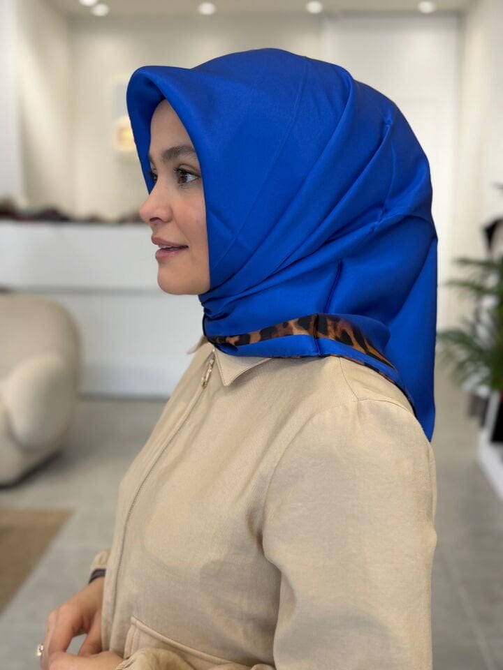 LA BOUTİQUE SURA İPEK EŞARP