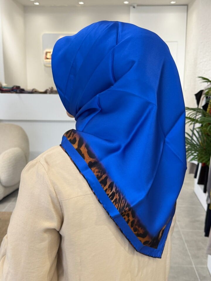 LA BOUTİQUE SURA İPEK EŞARP