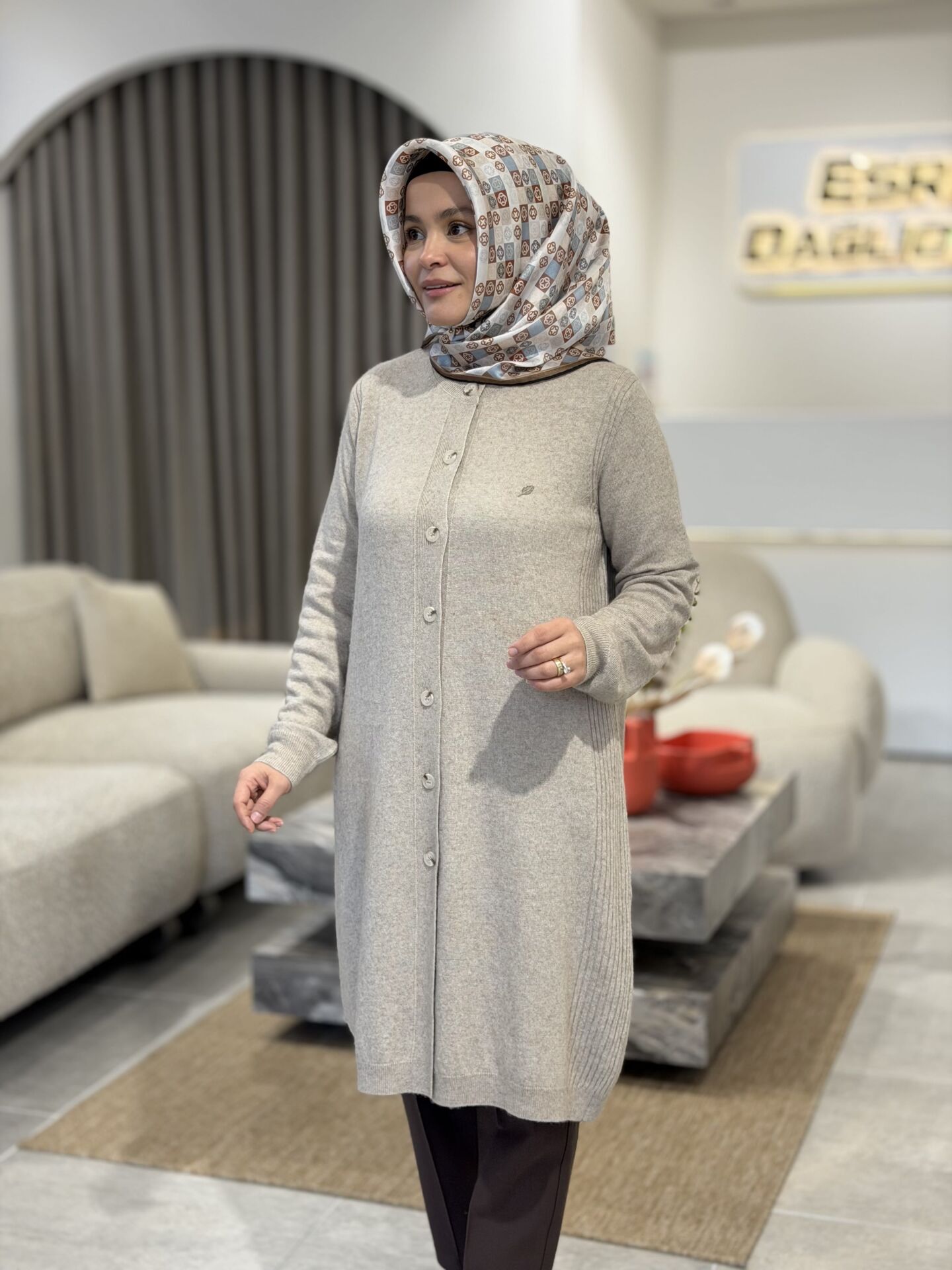 TIĞ TRİKO KAŞMİR TRİKO HIRKA BEJ