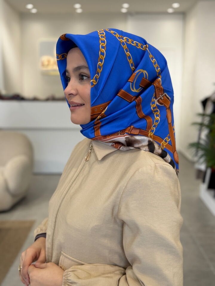 LA BOUTİQUE SURA İPEK EŞARP