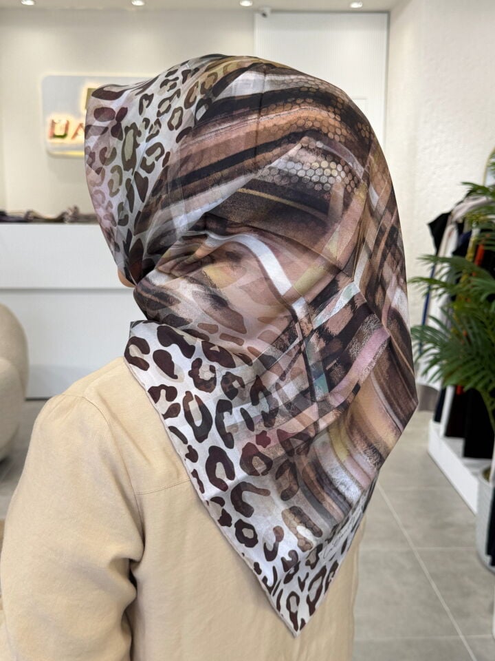 LA BOUTİQUE TWİL İPEK EŞARP