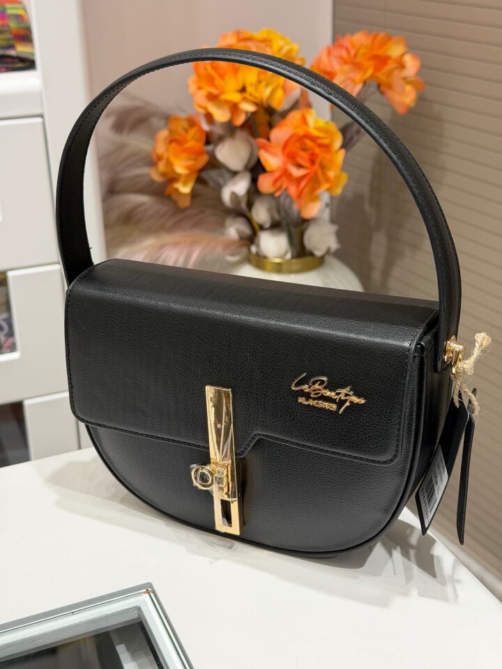 LA BOUTİQUE SİYAH ÇANTA