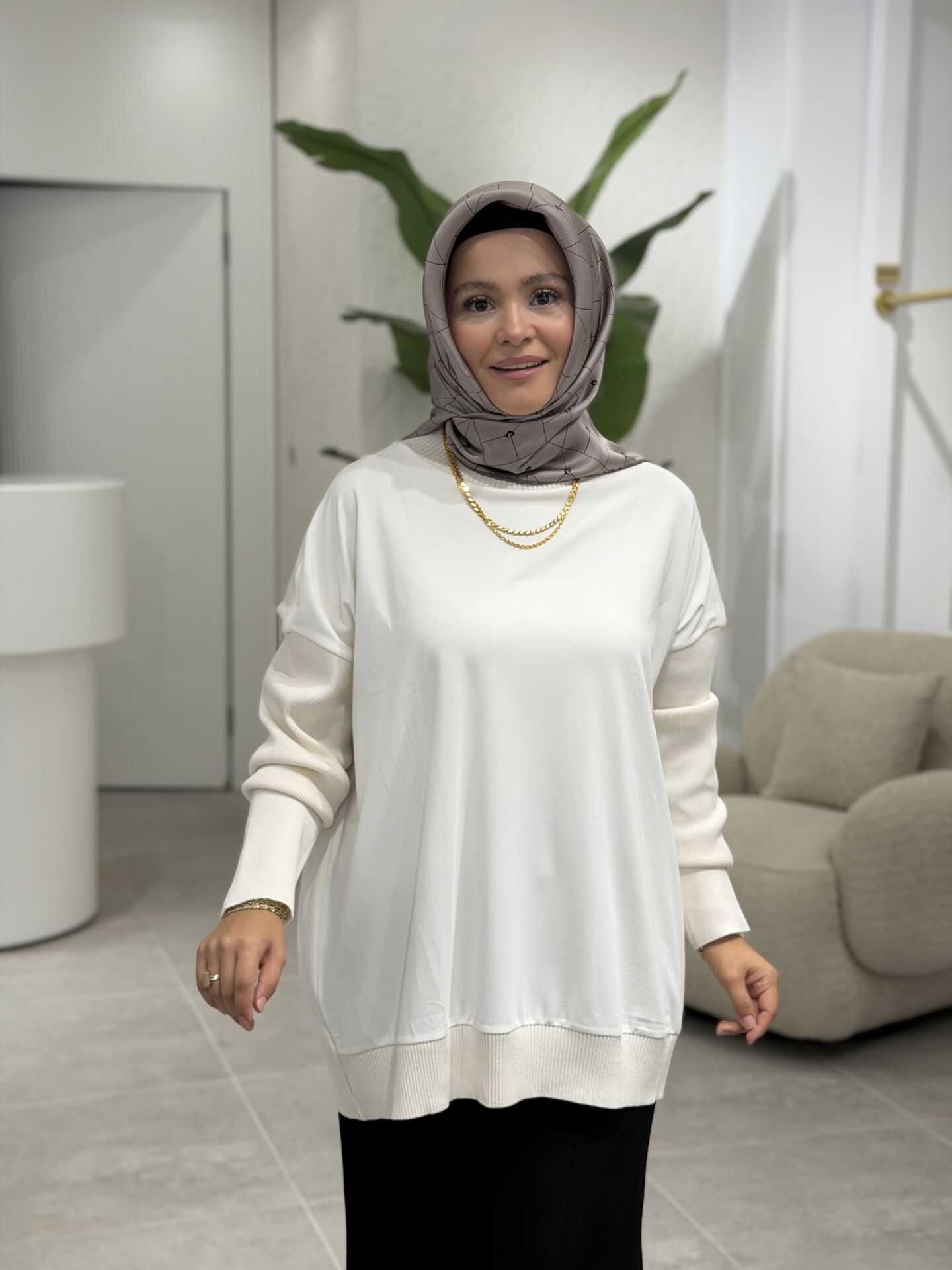 TIĞ TRİKO ÖNÜ KUMAŞ ARKA ÇELİK ÖRME BLUZ EKRU