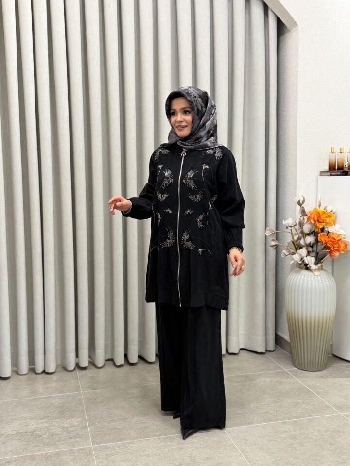 AYŞE AKAY İŞLEMELİ PANTALONLU TENCEL TAKIM SİYAH