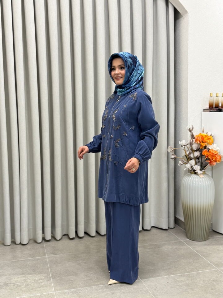 AYŞE AKAY İŞLEMELİ PANTALONLU TENCEL TAKIM İNDİGO