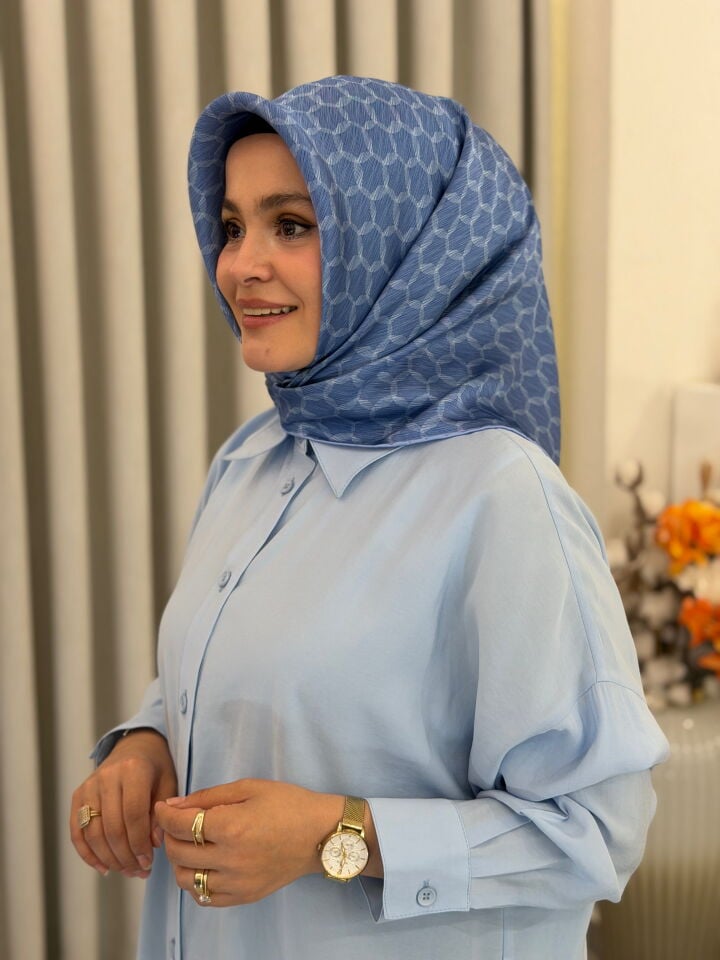 AKER SURA İPEK EŞARP