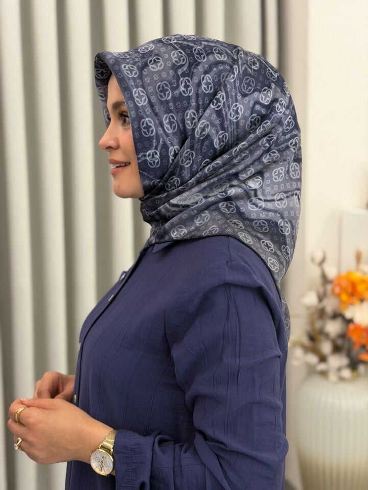 AKER SURA İPEK EŞARP