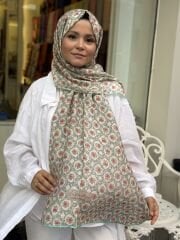 LA BOUTİQUE YAZ SERİNLİĞİ ŞAL 70X190