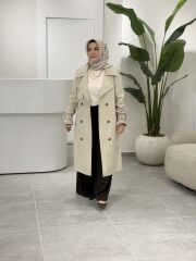 ESRA DAĞLIOĞLU TRENÇKOT TAŞ