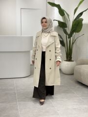 ESRA DAĞLIOĞLU TRENÇKOT TAŞ