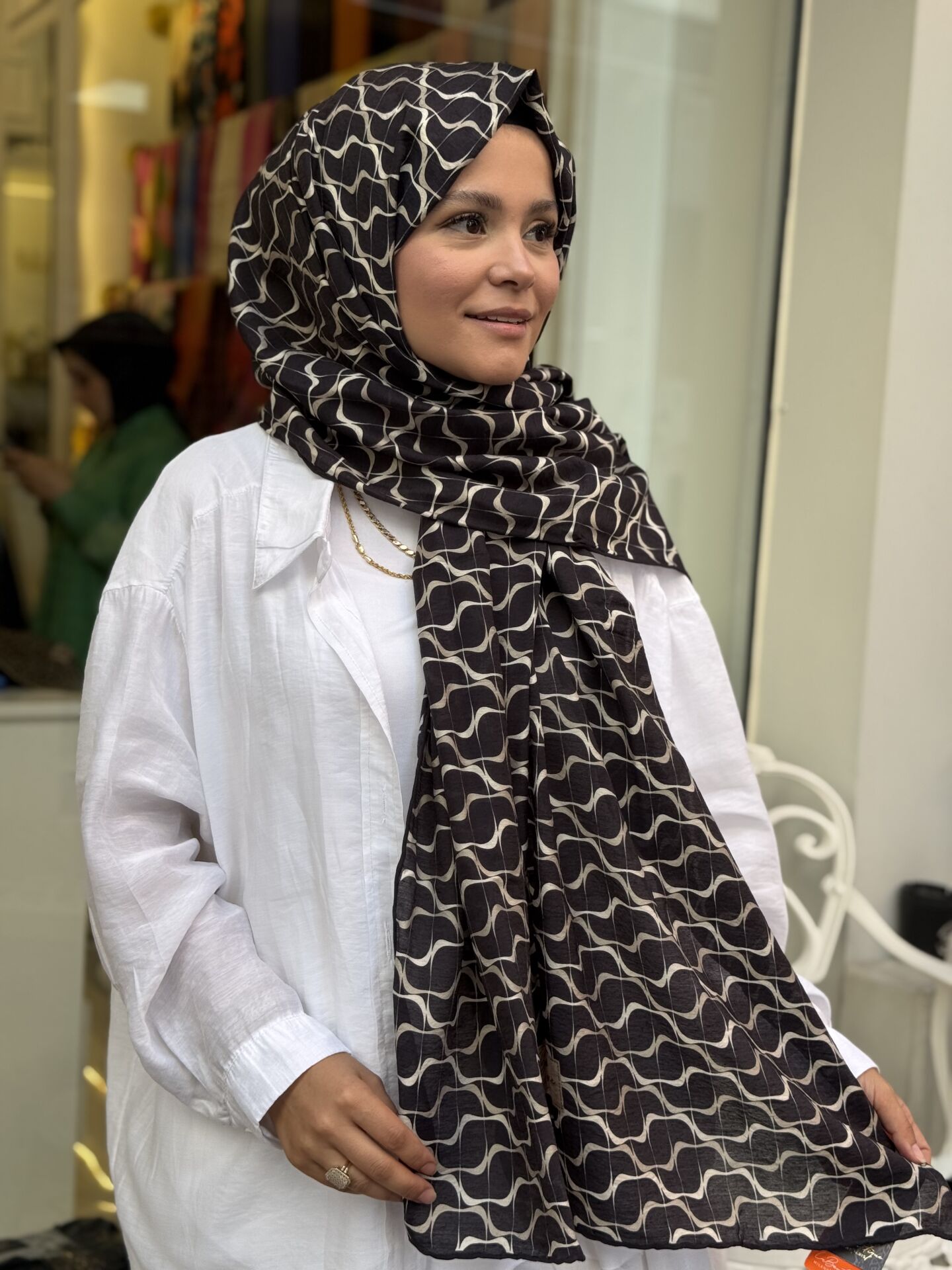 LA BOUTİQUE YAZ SERİNLİĞİ ŞAL 70X190