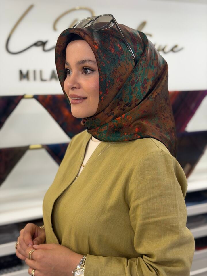 LA BOUTİQUE SURA İPEK EŞARP (ÖN SİPARİŞ)