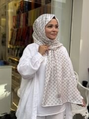 LA BOUTİQUE YAZ SERİNLİĞİ ŞAL 70X190