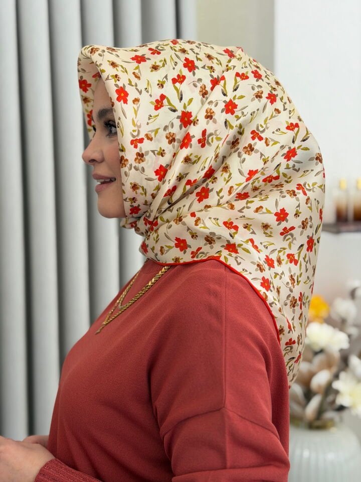 LA BOUTİQUE SURA İPEK EŞARP