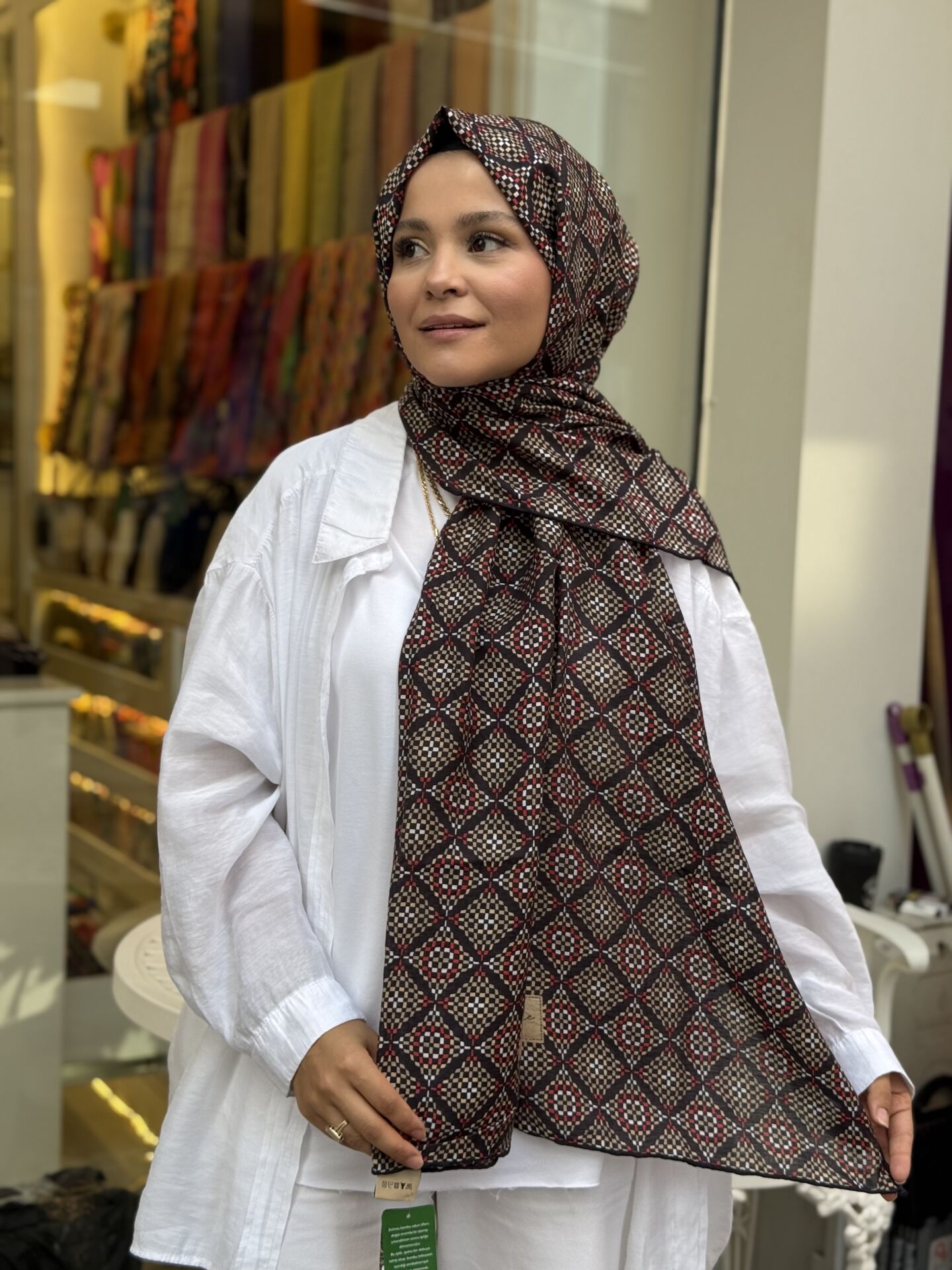 LA BOUTİQUE YAZ SERİNLİĞİ ŞAL 70X190