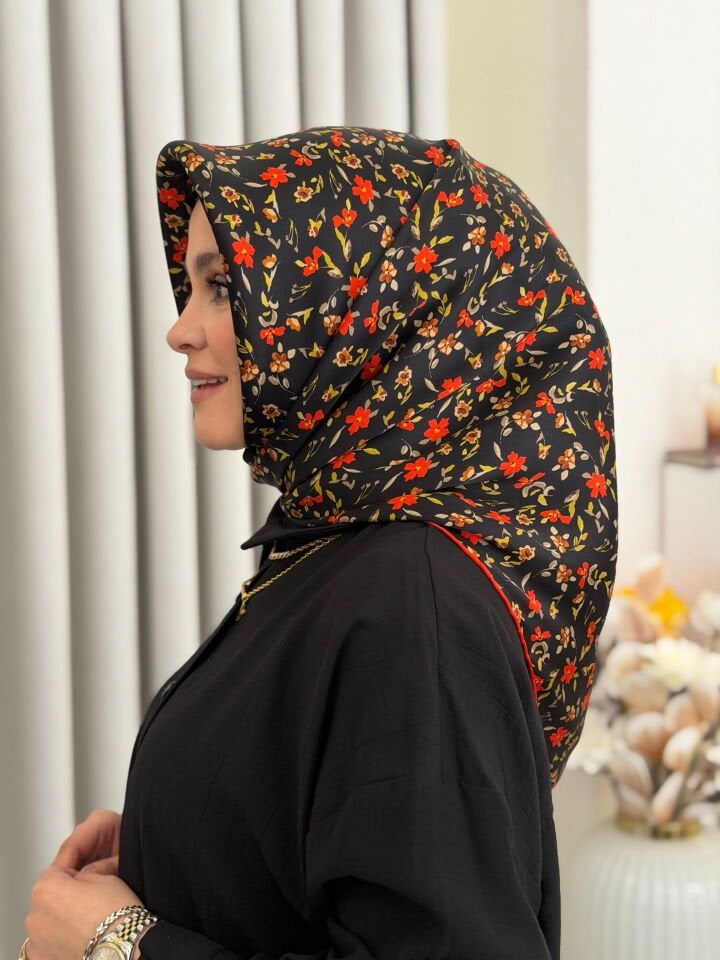 LA BOUTİQUE SURA İPEK EŞARP