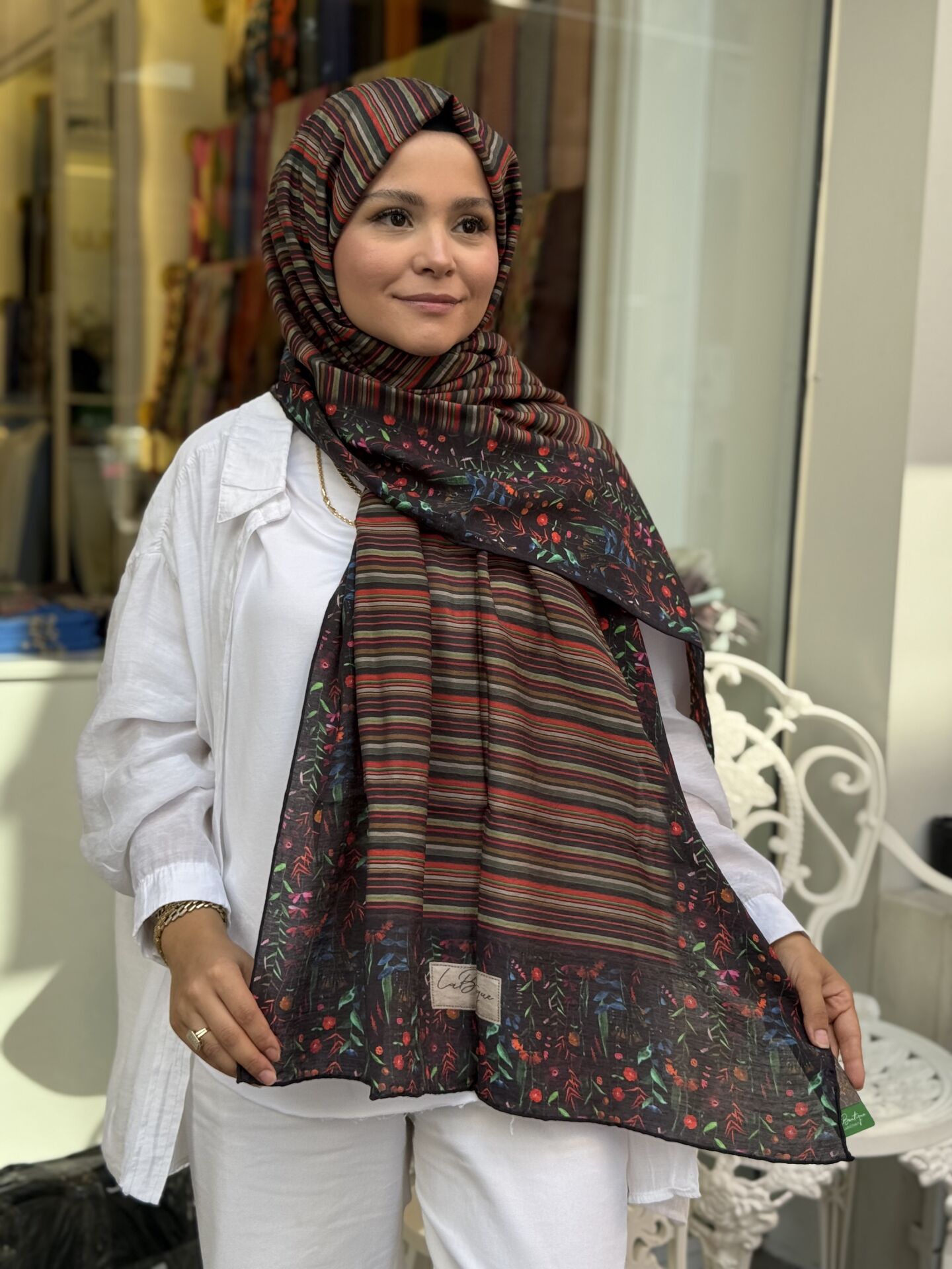 LA BOUTİQUE YAZ SERİNLİĞİ ŞAL 70X190