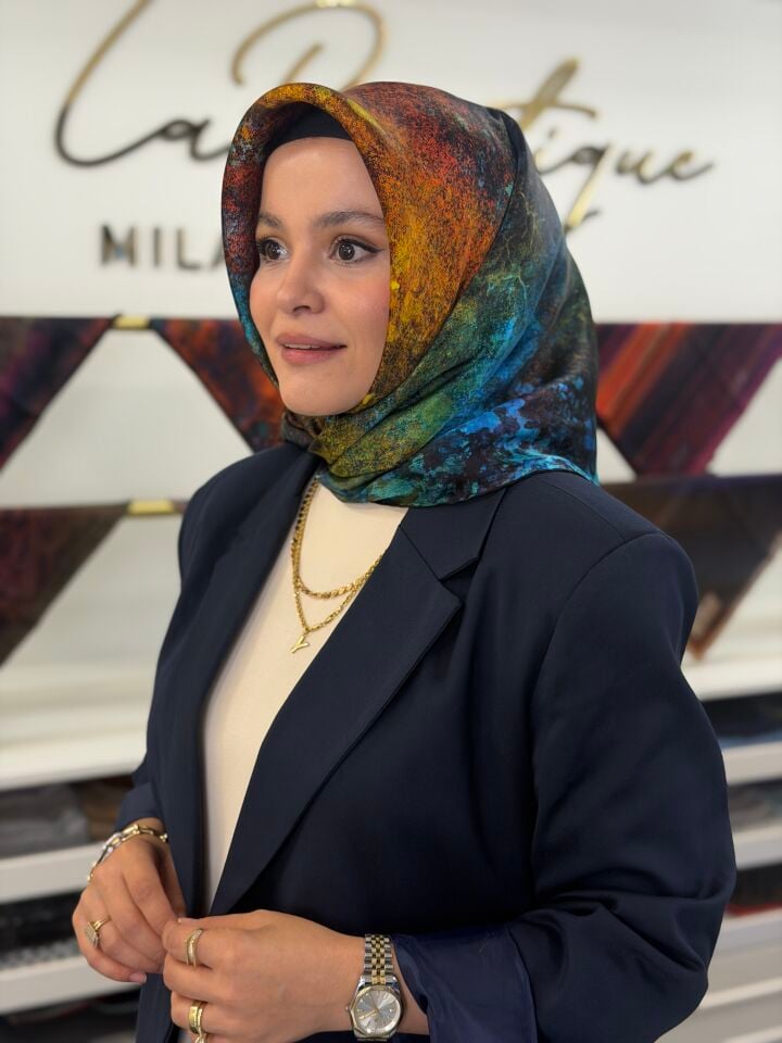 LA BOUTİQUE SURA İPEK EŞARP (ÖN SİPARİŞ)