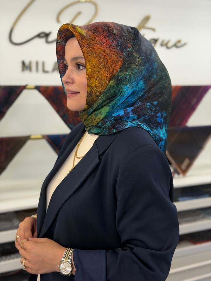 LA BOUTİQUE SURA İPEK EŞARP (ÖN SİPARİŞ)
