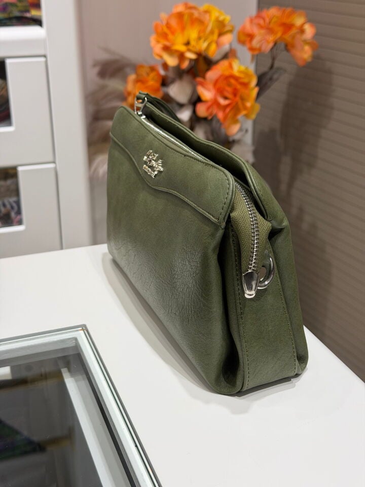 LA BOUTİQUE YEŞİL ÇANTA