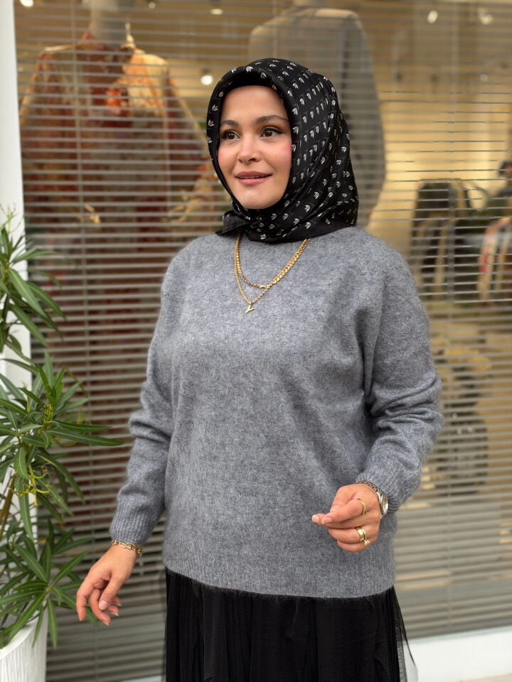 TIĞ TRİKO YÜN KAŞMİR İPEK SIFIR YAKA KAZAK GRİ