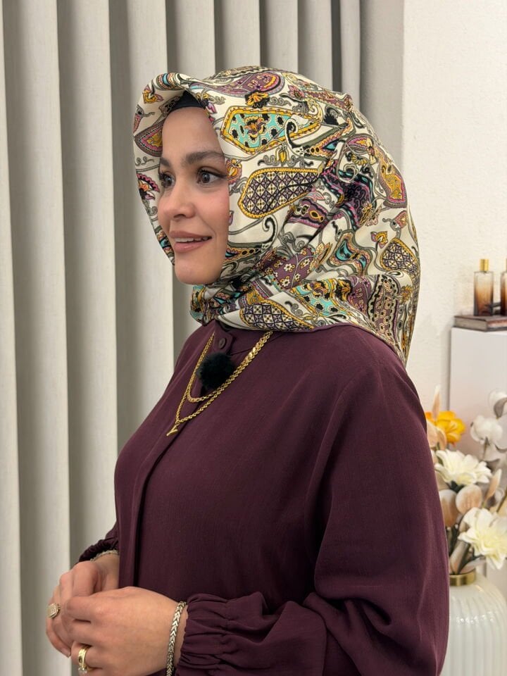 LA BOUTİQUE SURA İPEK EŞARP