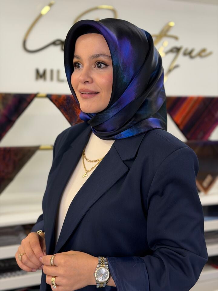 LA BOUTİQUE SURA İPEK EŞARP (ÖN SİPARİŞ)