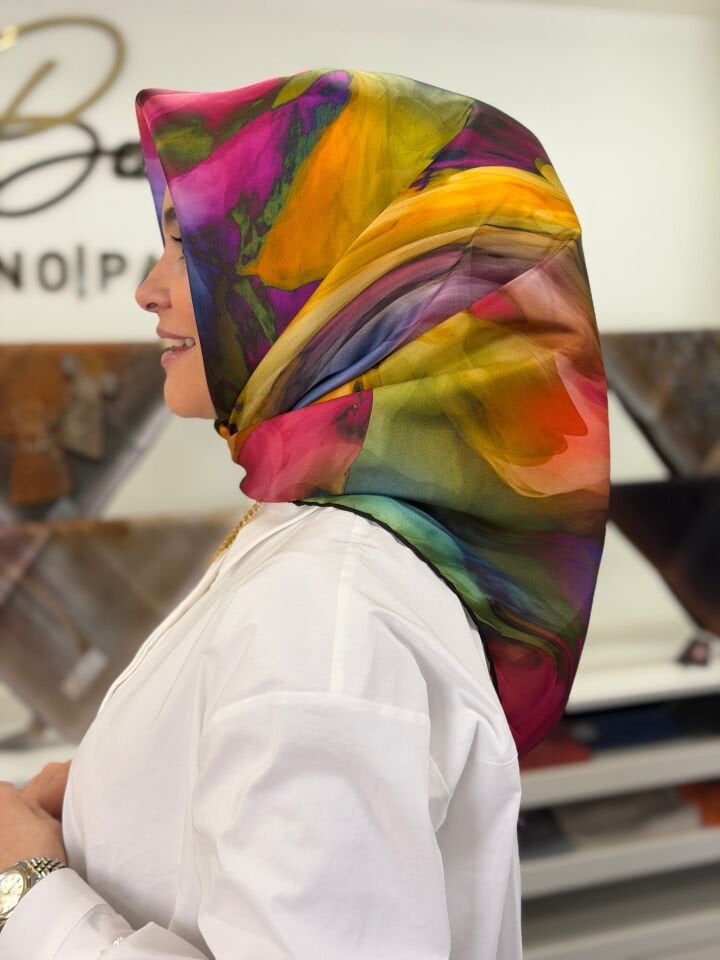 LA BOUTİQUE SURA İPEK EŞARP