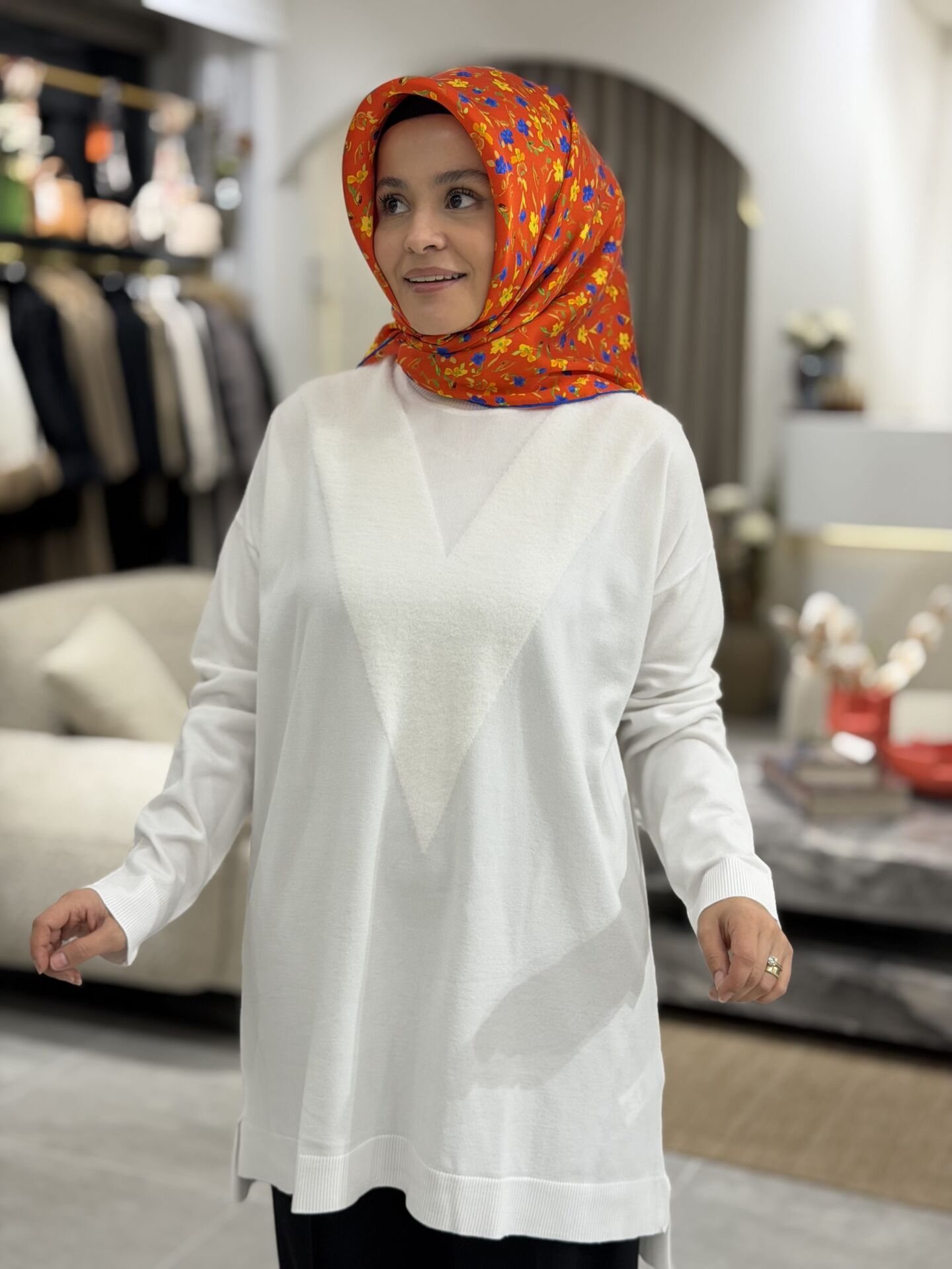 TIĞ TRİKO ÖNÜ V DETAYLI MERSERİZE TRİKO TUNİK EKRU