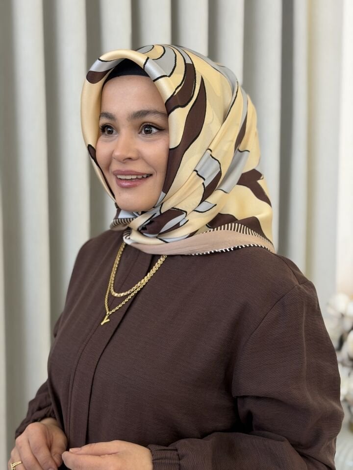 SİSLEY SURA İPEK EŞARP ( ÖN SİPARİŞ )