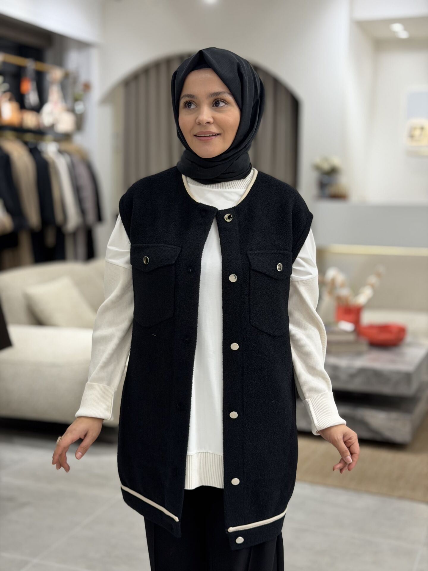 TIĞ TRİKO CEP DETAYLI TRİKO YELEK SİYAH