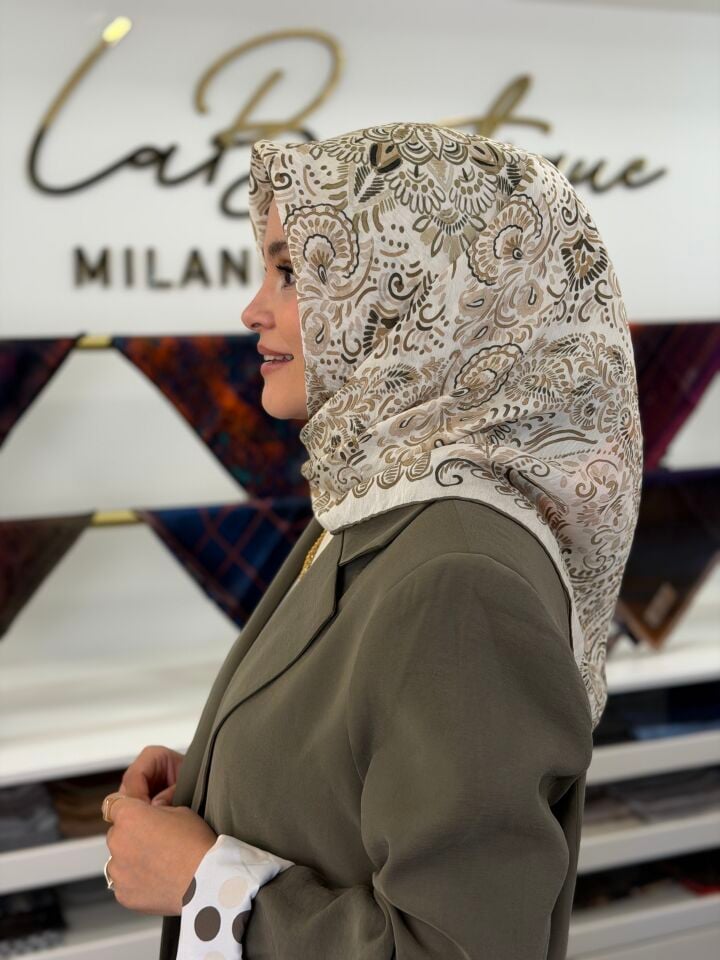 YAZ/GÜZ SERİSİ EŞARP