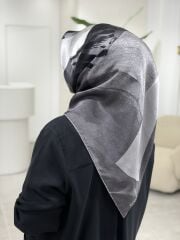 AKER SURA İPEK EŞARP