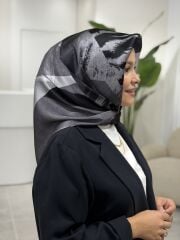 AKER SURA İPEK EŞARP