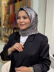 LA BOUTİQUE SURA İPEK EŞARP