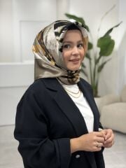 AKER SURA İPEK EŞARP