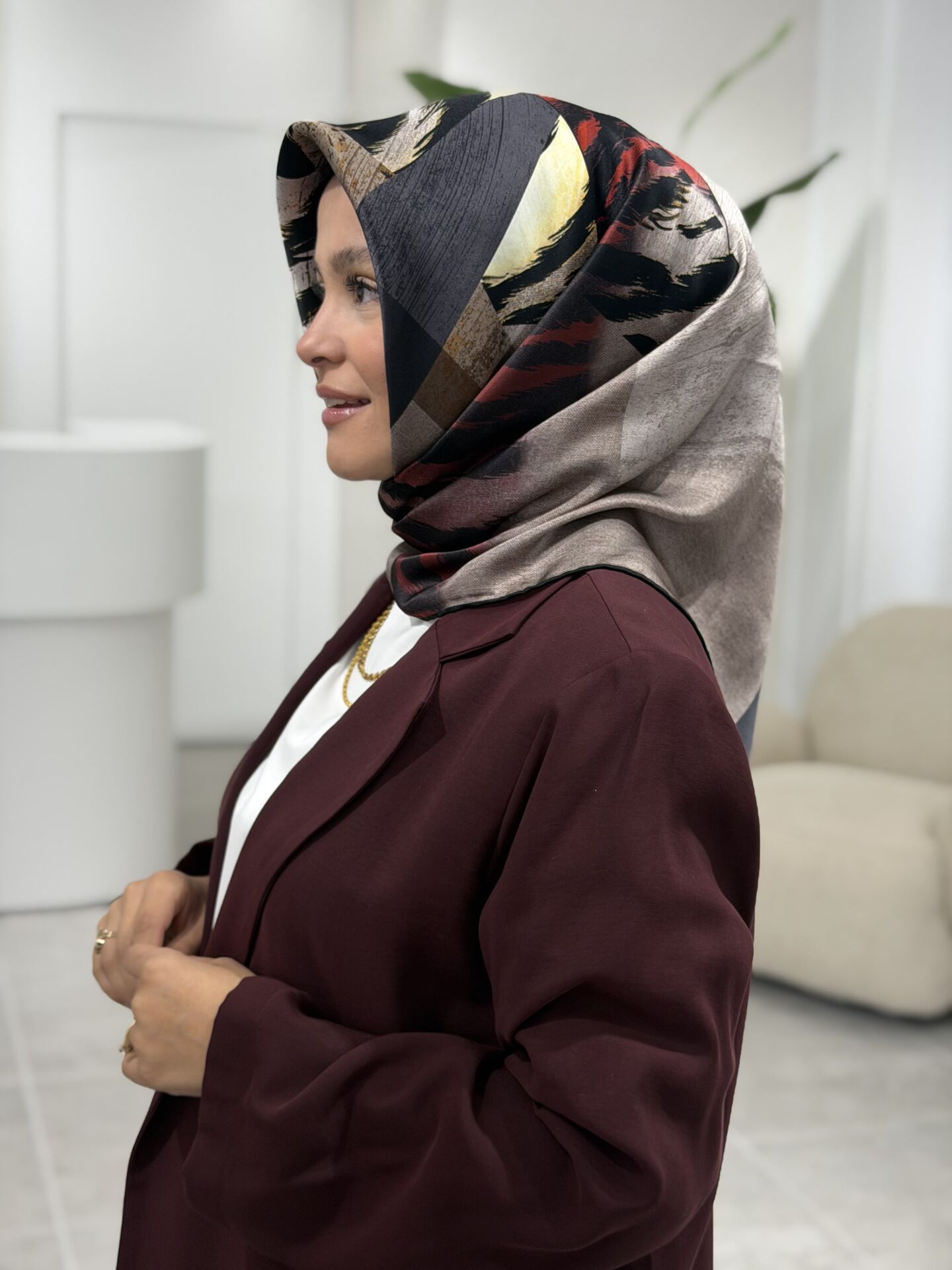 AKER SURA İPEK EŞARP