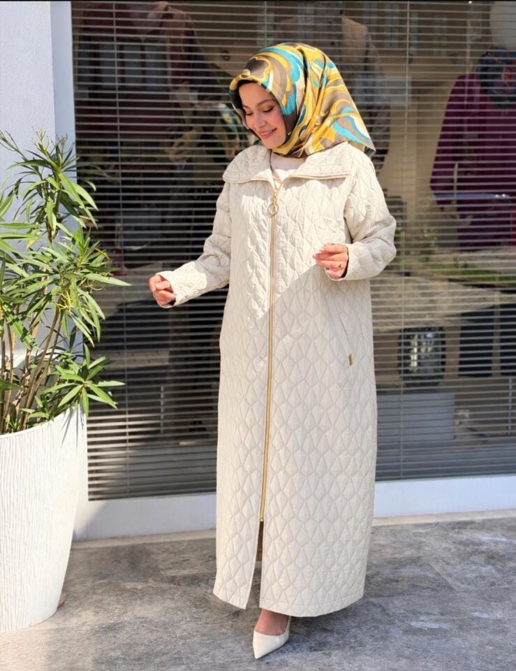 AYŞE AKAY FERMUARLI KAPİTONE KAP TAŞ