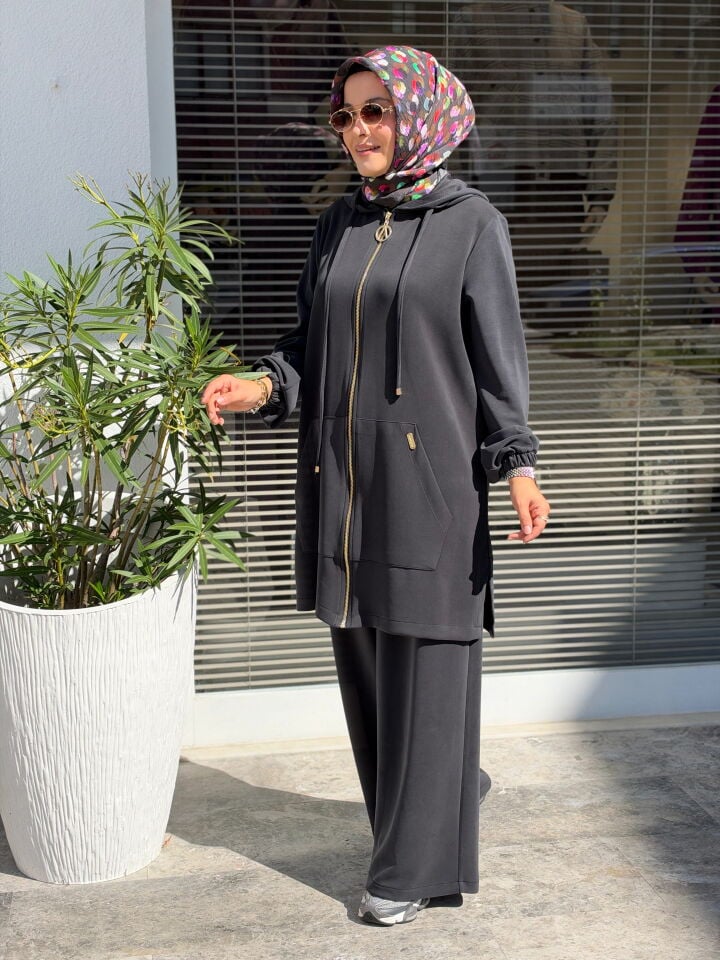 AYŞE AKAY KAPİŞONLU PANTOLONLU MODAL TAKIM SİYAH
