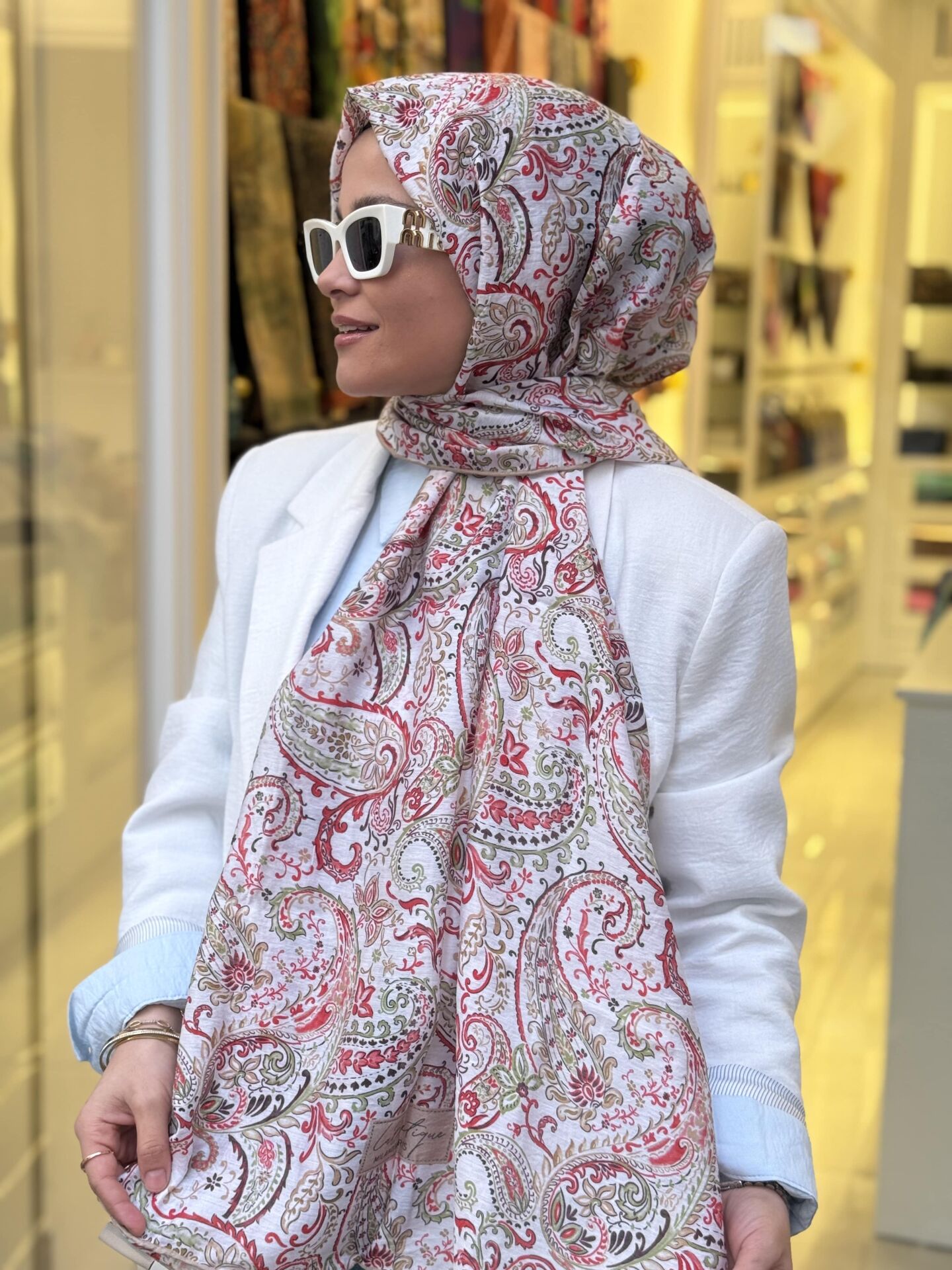 LA BOUTİQUE YAZ SERİNLİĞİ ŞAL 70X190